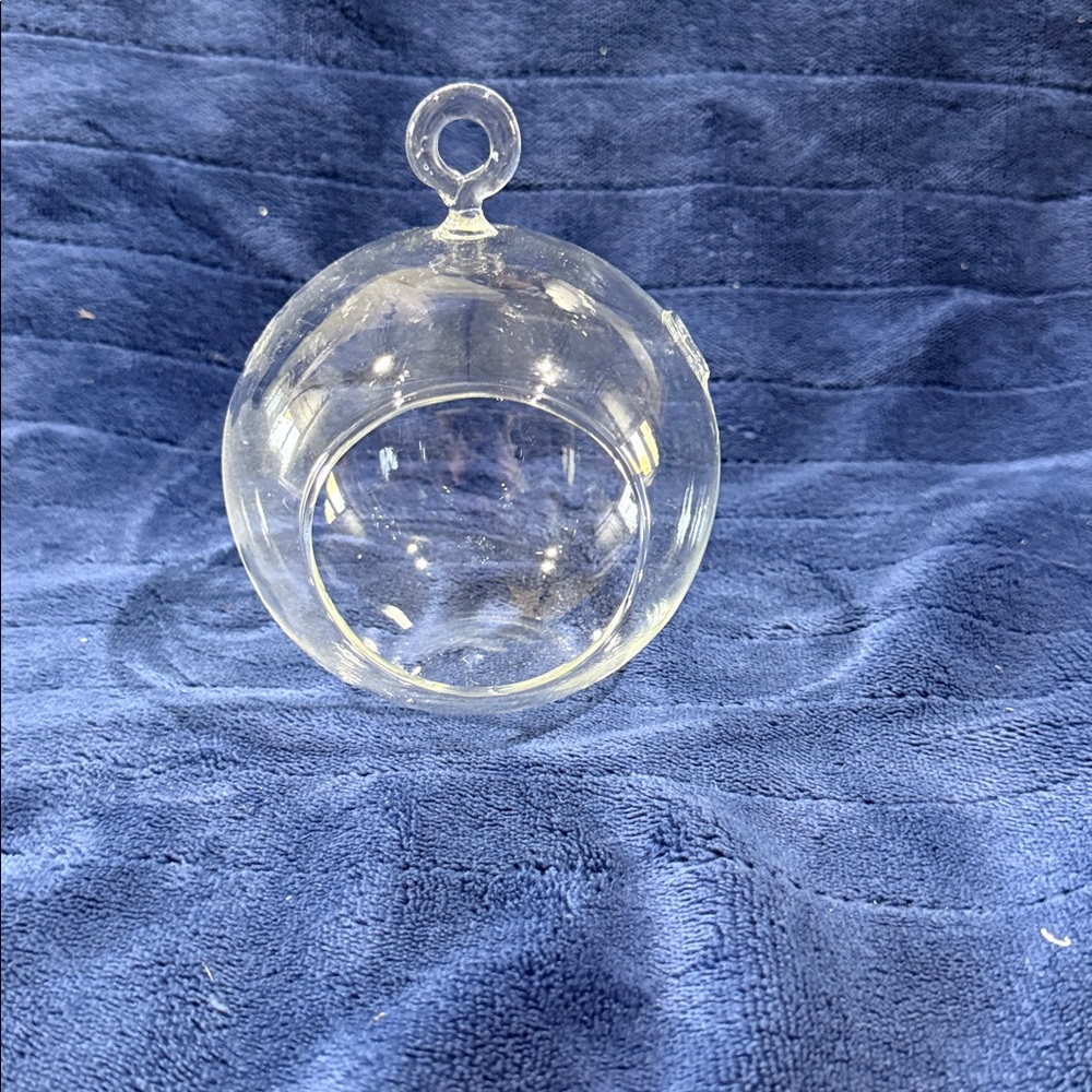 Hanging Glass Terrarium with whiteMetal Stand - Picture 5 of 5